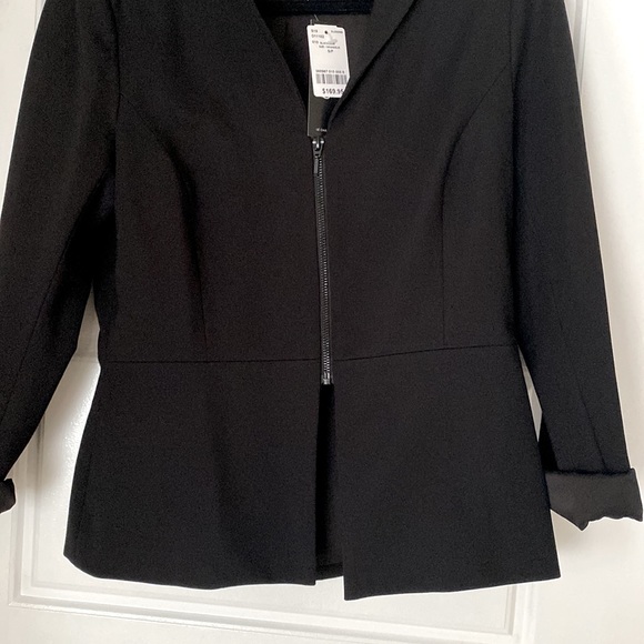 BRAND NEW Mid Zip Peplum Blazer - Picture 2 of 4